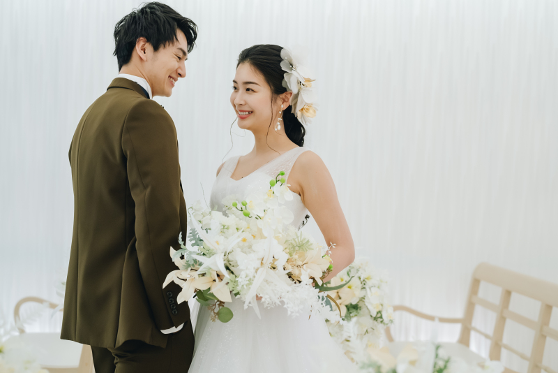 【よくばりプラン】ウェディングドレスもカラードレスも着たい方へ☆衣装チェンジ5分・撮影時間1時間！全データ50カット以上＊