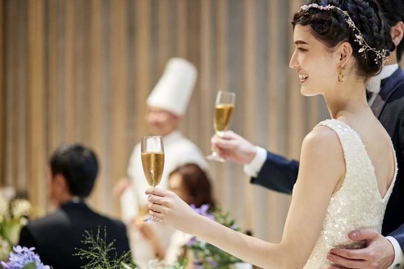 ◆基本料50％オフ◆洋装２着_チャペルフォト＋会食プラン｜全データ＆6名分のお食事代付き☆