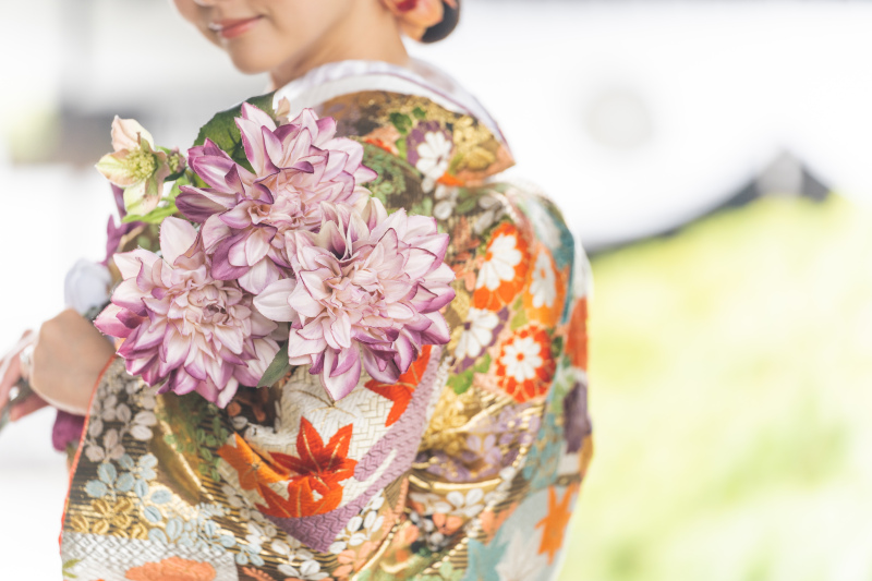 小物で華やかに