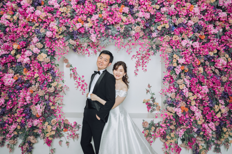 華やかなフラワーウォールは韓国フォトらしく