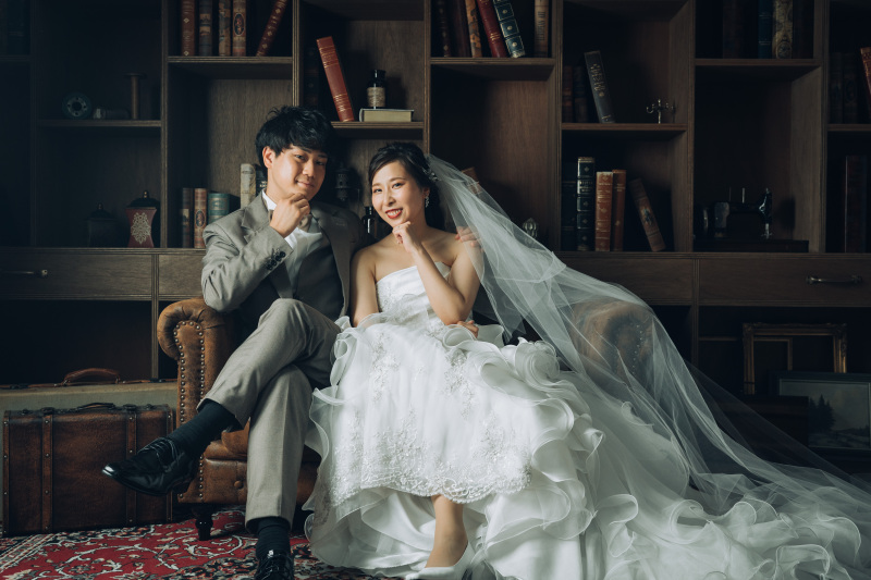 雰囲気を変えてかっこよく、アンティークな書斎で