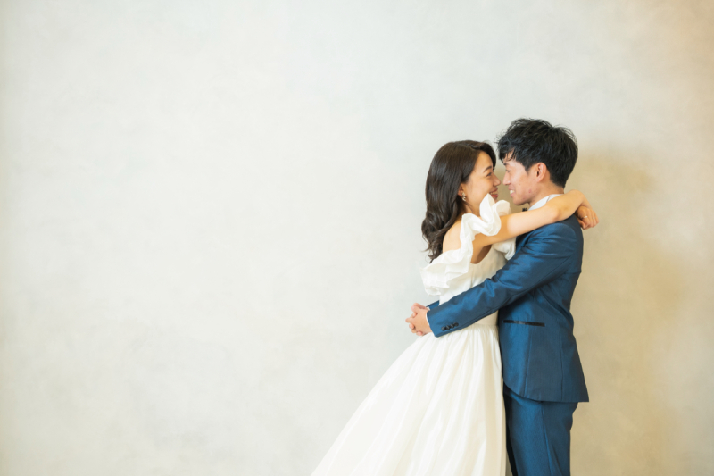 ホワイトバックのスタジオでオシャレに際立つ