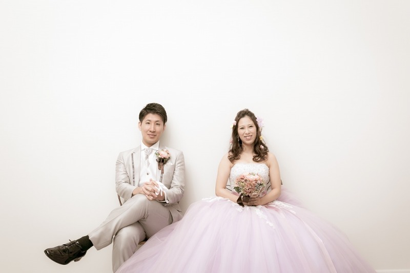 真っ白をバックに