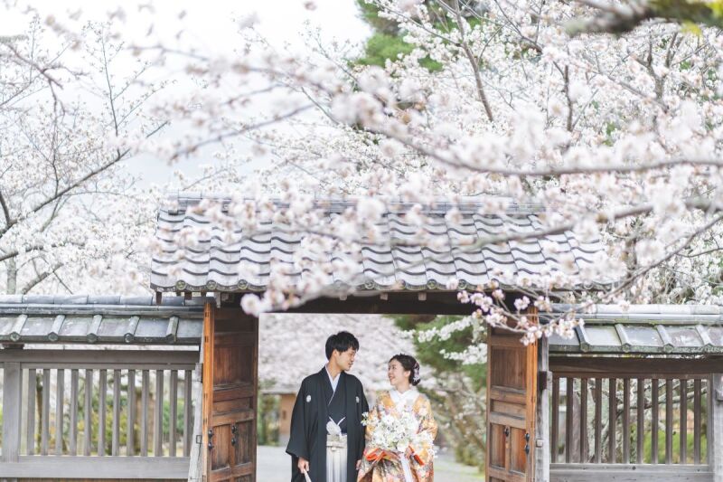 見つめ合うおふたり