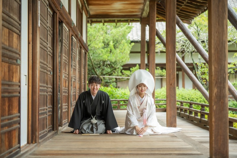 木の廊下でのお正座