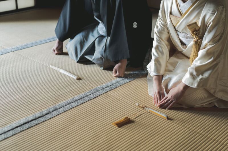 お正座ショットは手元にも注目