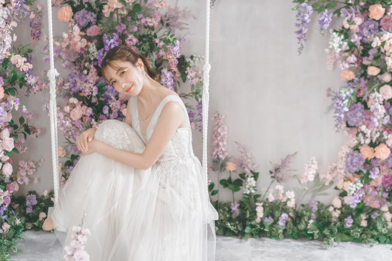 今度はブランコに座って