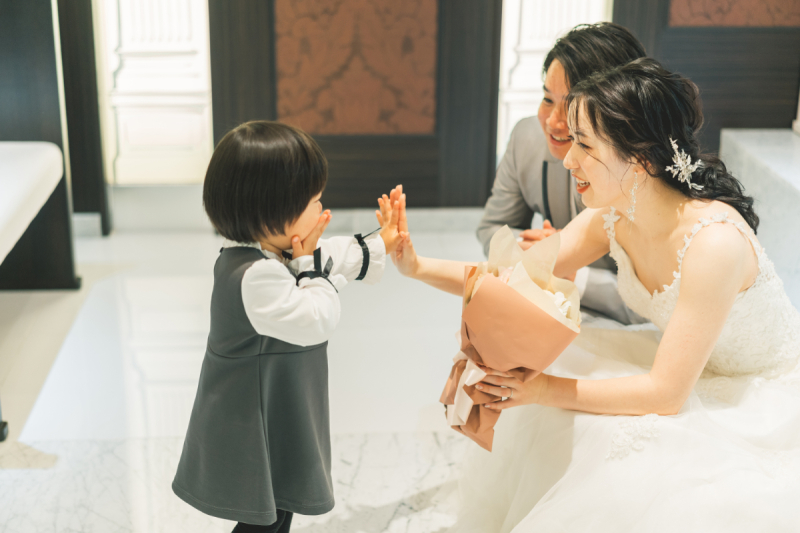 チャペルではお子様と可愛らしいシーンを