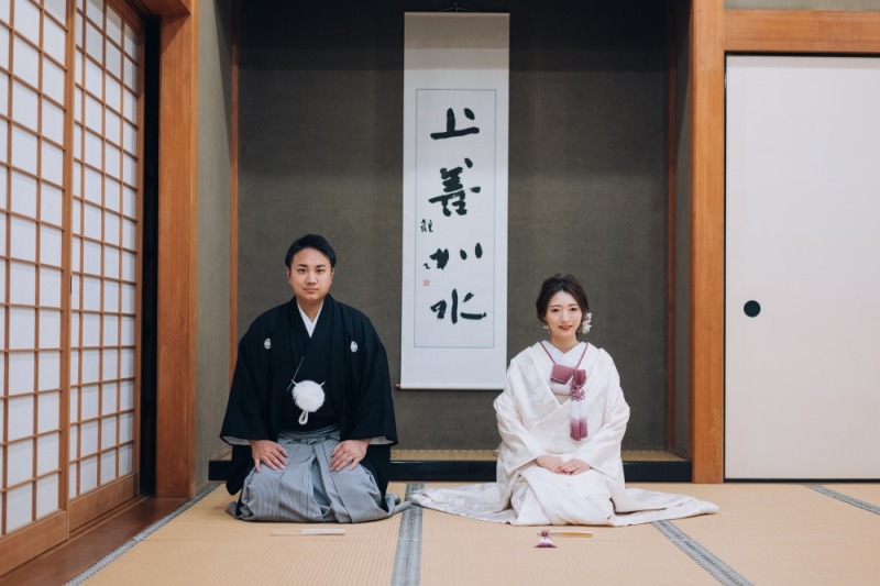 畳のお部屋でお正座ショット