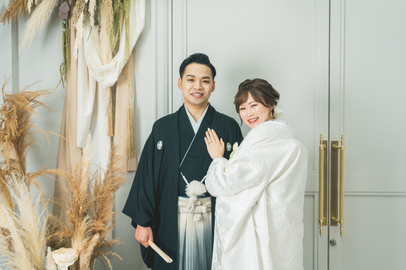 柔らかな雰囲気の中で、天気も安心なスタジオフォト