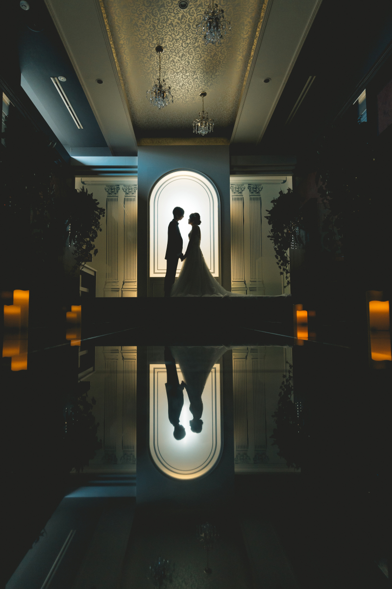 スタジオ内チャペルにて