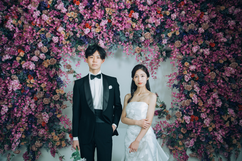 お二人を華やかに包むフラワーウォール