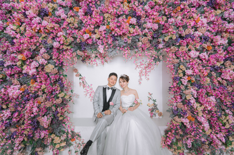 スタジオフォトは洋装にお色直しをして