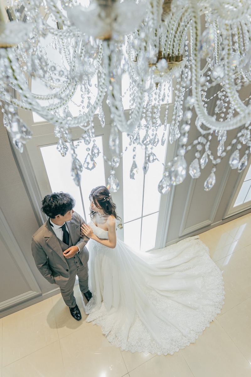 シャンデリと共に