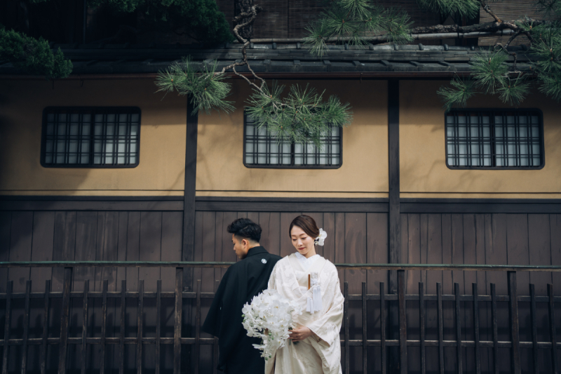 明かりが暗めに当たった場所はクールな雰囲気で