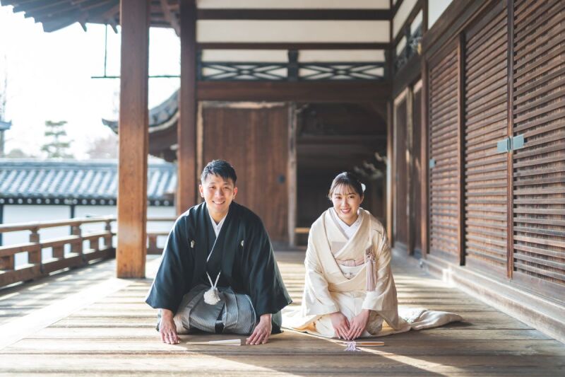 お辞儀ショット