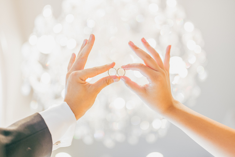 美しく輝く指輪