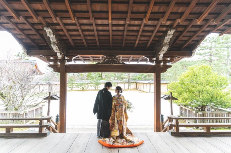 立ち居のバックショット