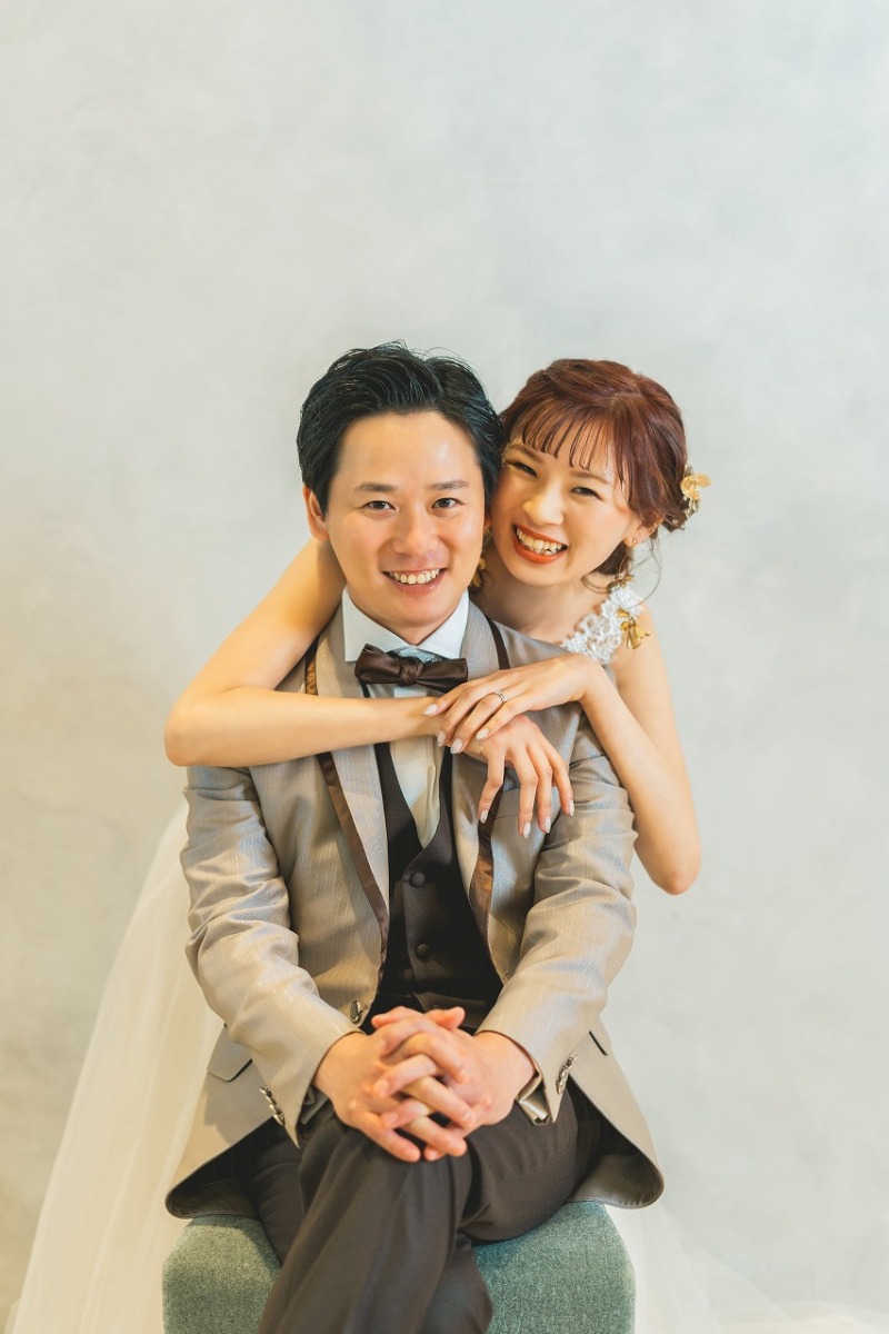 可愛らしいバックハグ