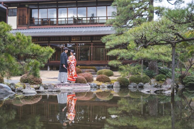 水辺に移るお二人