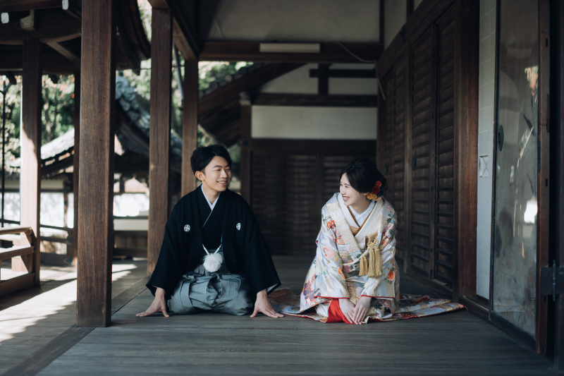 廊下でのお正座ショット