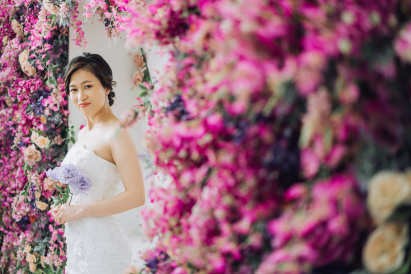 花々に包まれてソロショット