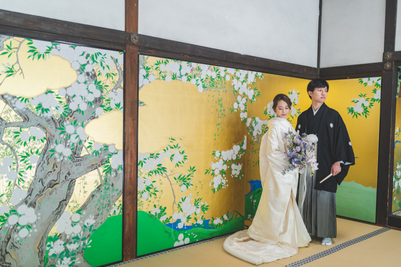 智積院の鮮やかな四季の表現の中で