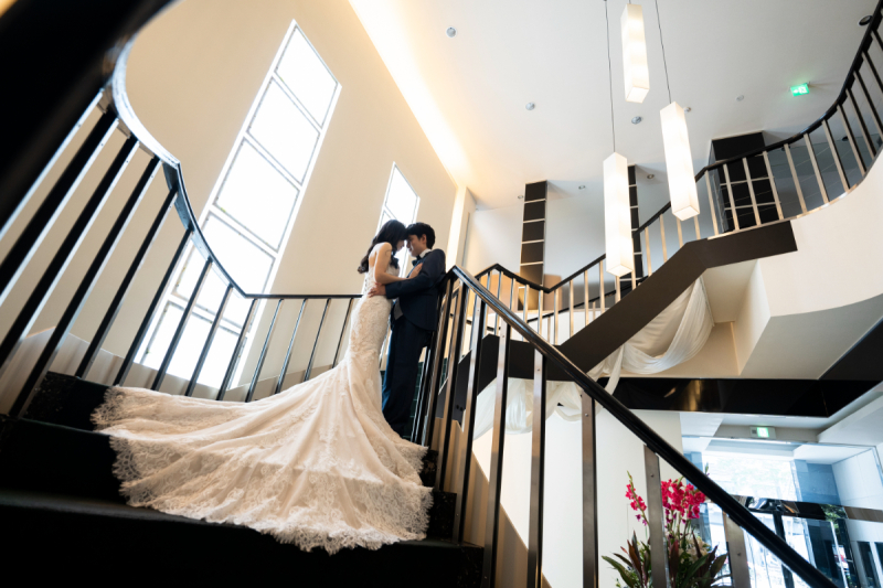 螺旋大階段はドレスが映えるドラマチックな場所