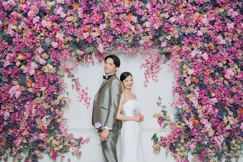 ピンクの花に包まれて