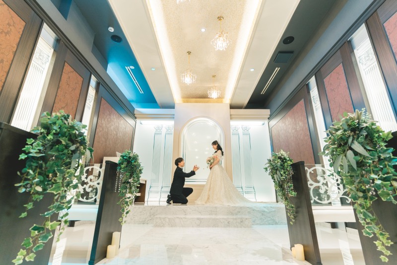 チャペルでプロポーズ