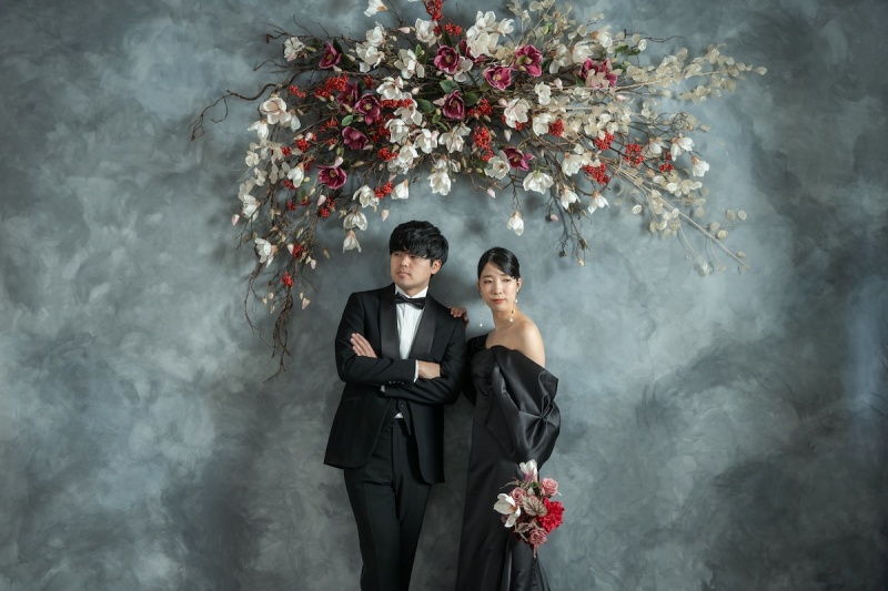 含みのあるクールな印象に