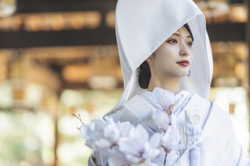 凛とした佇まいで