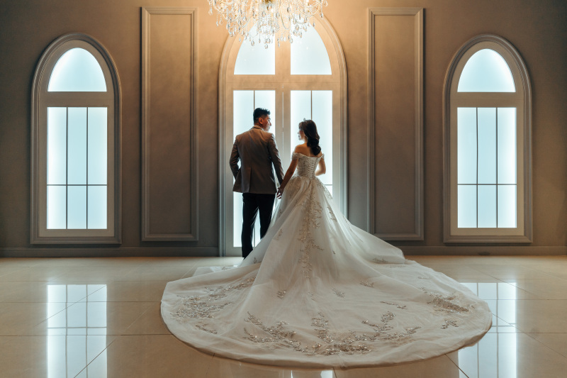 ふたり手を取って明るい未来へ向けて