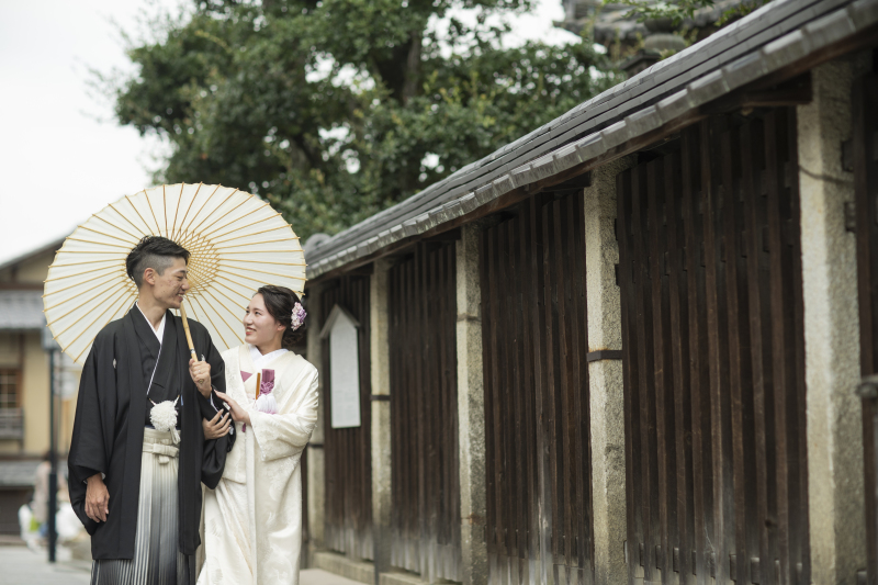 奥ゆかしき白無垢に身を包み