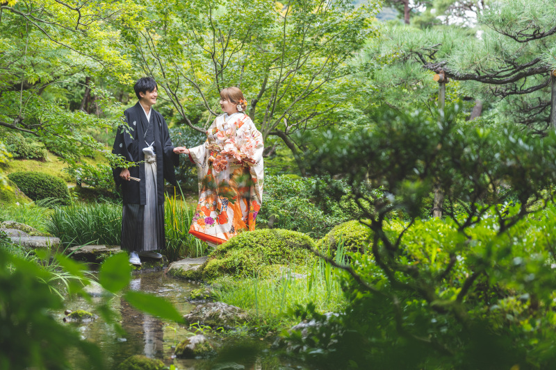 緑と水の広がる庭園はどこへ行っても絵になる空間