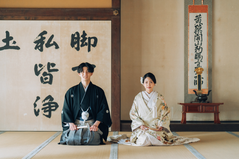 和装に着替えて凛と