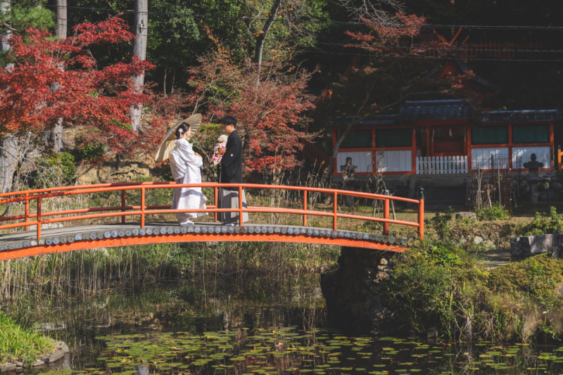 渡す橋が二人を繋げる