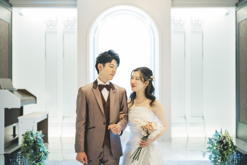チャペルでの挙式風フォト