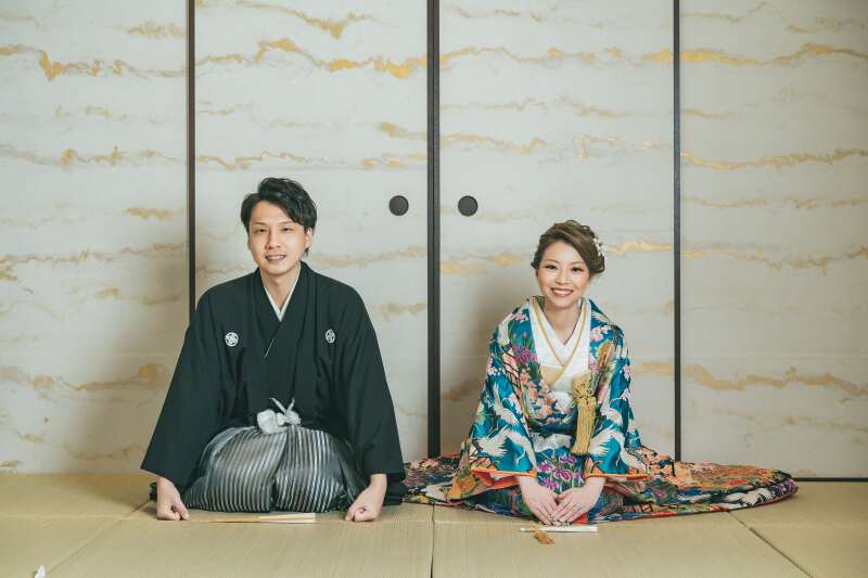 スタジオ撮影での正座ショット