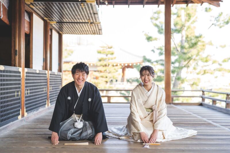 にこやかにお出迎え