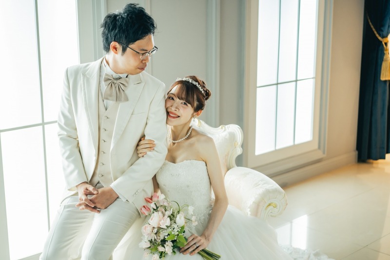 ご新郎様の手を取って