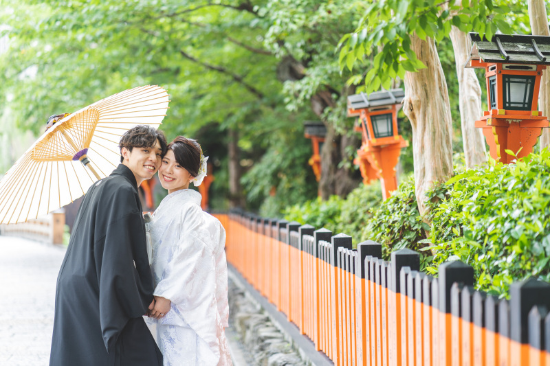 振り向きショットで可愛さを