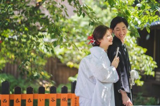 笑顔溢れるナチュラルなお写真。撮影は緊張するかもしれませんが、お二人らしさを大切にします。