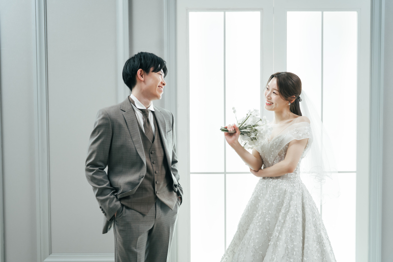 【5月撮影限定】新人フォトグラファー限定撮影プラン｜￥66,000｜洋装スタジオ撮影2シーン