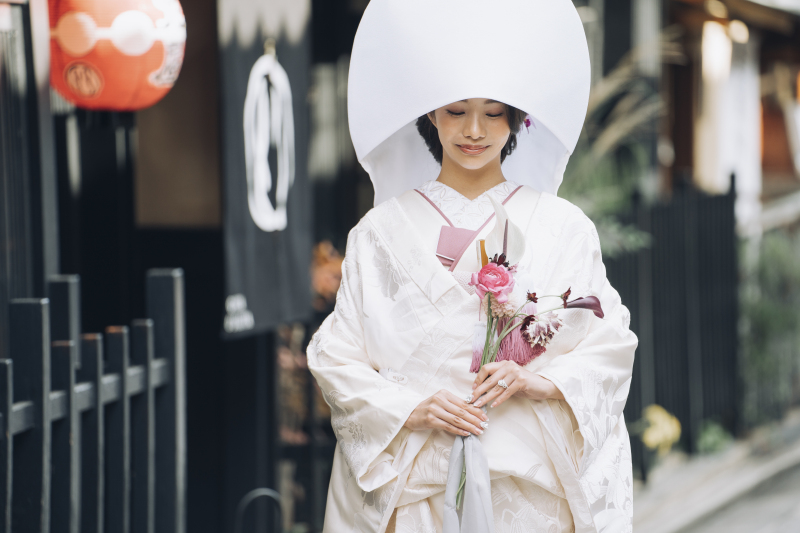 【祇園】和装1着ロケーション+洋装1着スタジオプラン レタッチ・アルバム付き【7:30来店】