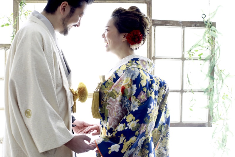 距離を近づけて