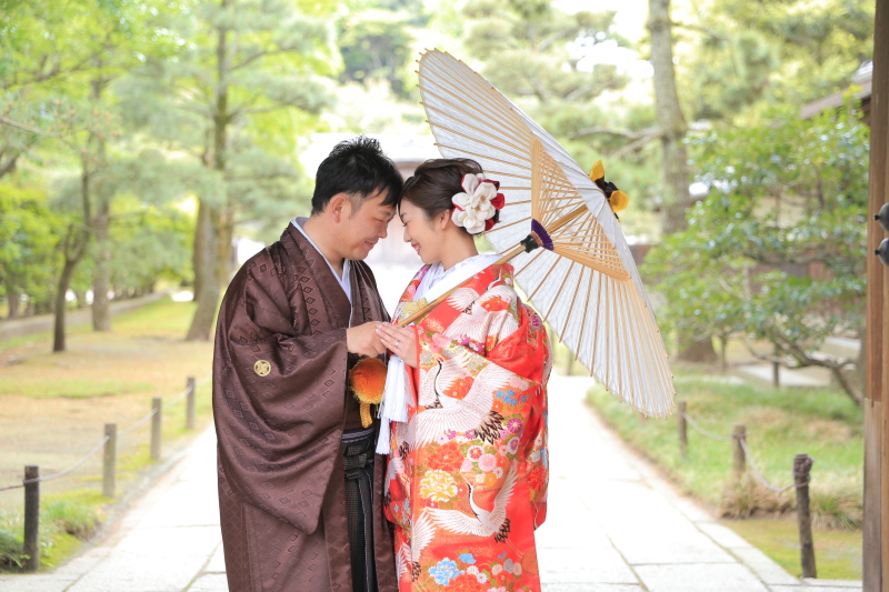 お2人寄り添って。