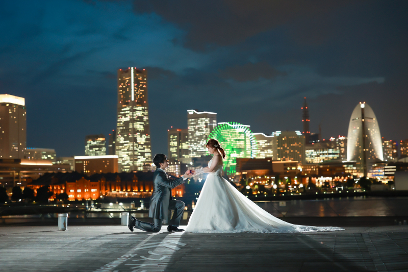 綺麗な夜景をバックに