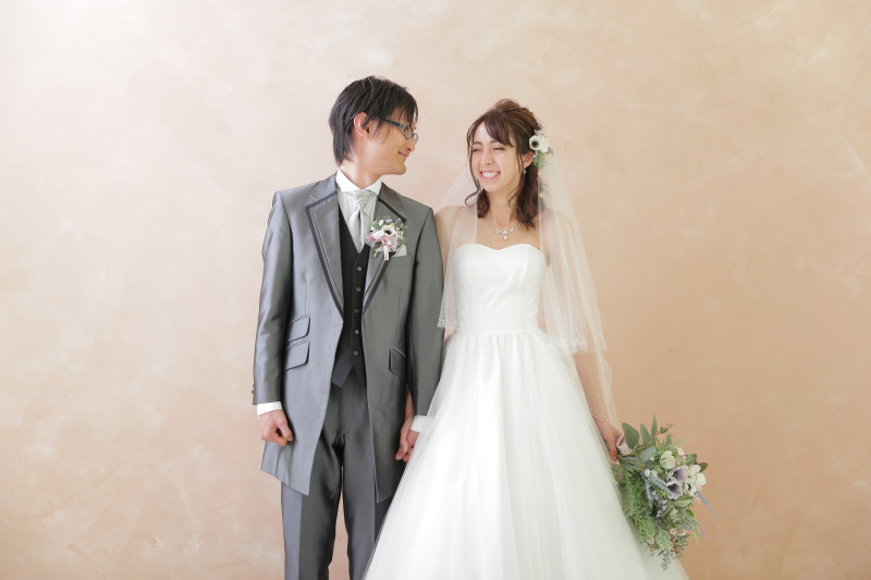 ピンクの背景で可愛らしく♪