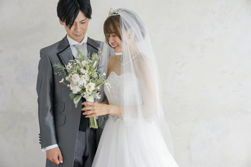 まずはウェディングドレスからスタート!!